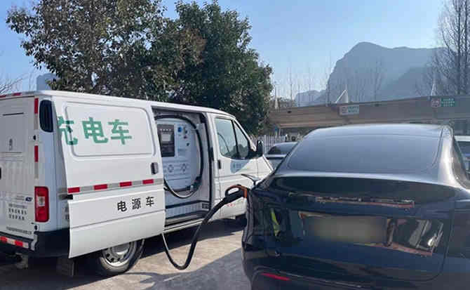 瑞昌汽车搭电